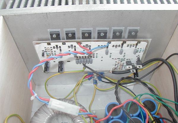 irfp240-to-irf9620-class-to-điện-amplifikatoru_closeup_panos29_board