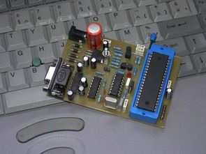 MC68HC908GP32 Programmer Circuit