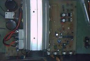 0-30 Volt 0-10 Amper Ayarlı Korumalı Güç Kaynağı