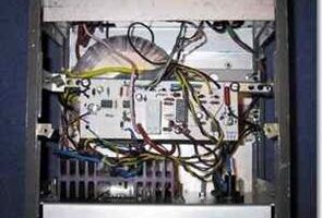 SG3524 12v 220v 230w geri beslemeli sinüs inverter
