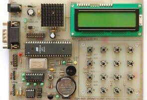 Atmel ATmega16 – 32 deney kartı