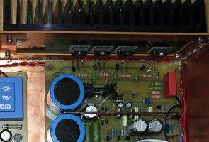 Laboratuar  güç kaynağı 0-350 Volt 0-400mA Ayarlı