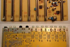 Mikrofon Girişli Amplifikatörlü 4 Kanal Mikser