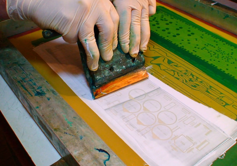 pcb komponent baskisinin serigrafi ile uygulanmasi screen printing of pcb components