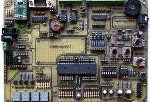 ATmega32 İçin Gelişmiş Deney Seti Komple Proje Geliştirme Kartı