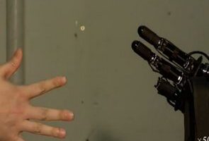 Taş Kağıt Makas Oyununda Yenilmeyen Robot