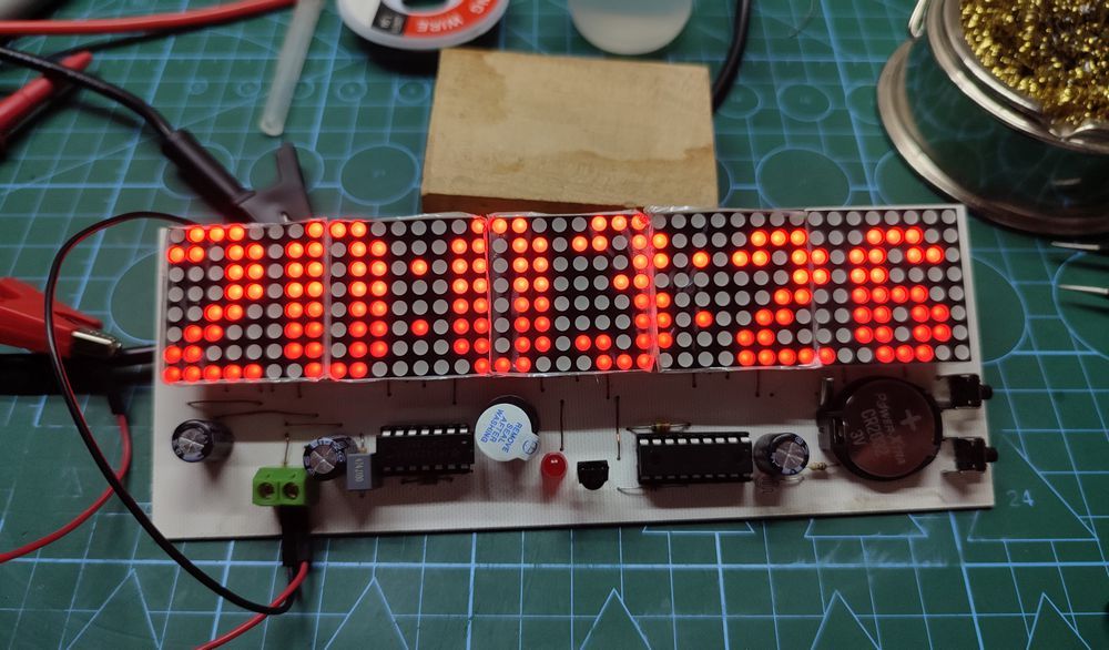 Circuit Multifunctional Clock With Led Matrix Display Schematic