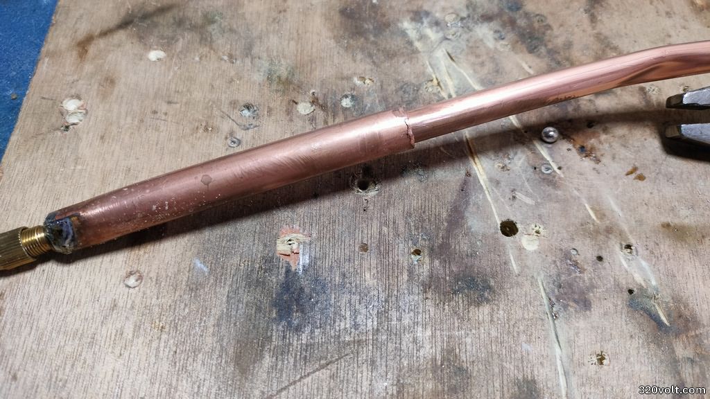 Battery spot welding pen made from copper pipe diy