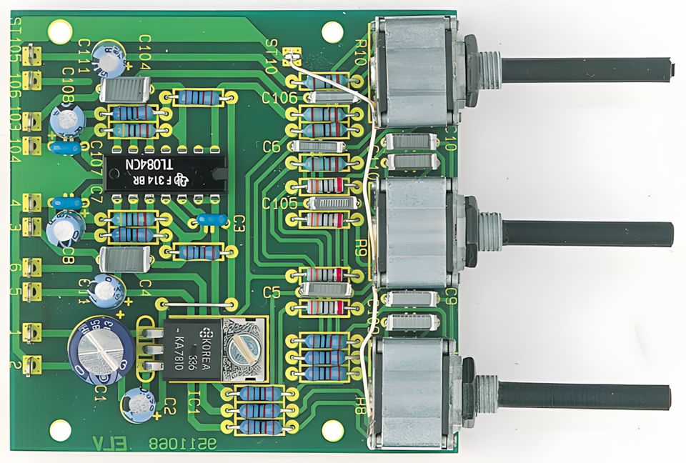 stereo bass mid and treble amplifier powered by tl084 op amp operating at 12v 35v